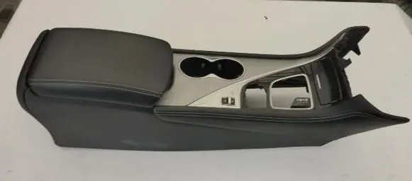 Infiniti Q50 Center console 