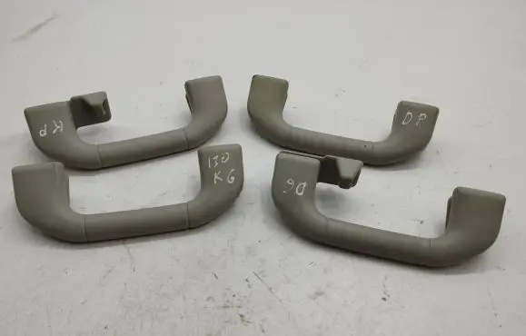 Mercedes-Benz C W204 A set of handles for the ceiling A2048100051