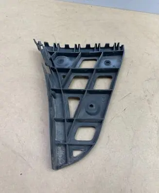 Audi A4 S4 B6 8E 8H Rear bumper mounting bracket 8H0807453