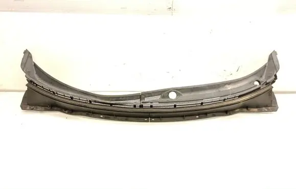 Mitsubishi Outlander Wiper trim 7405A435