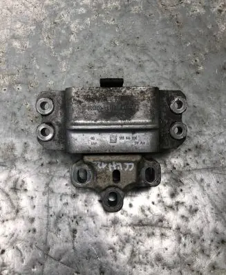 Volkswagen PASSAT CC Engine mount bracket 3C0199555AE
