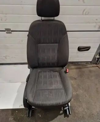 Opel Zafira C Front passenger seat 