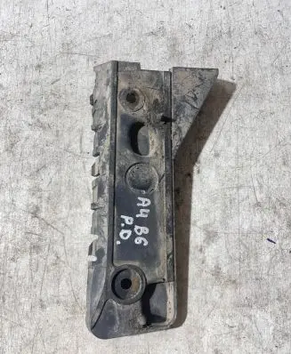 Audi A4 S4 B6 8E 8H Front bumper mounting bracket 8E0807284A
