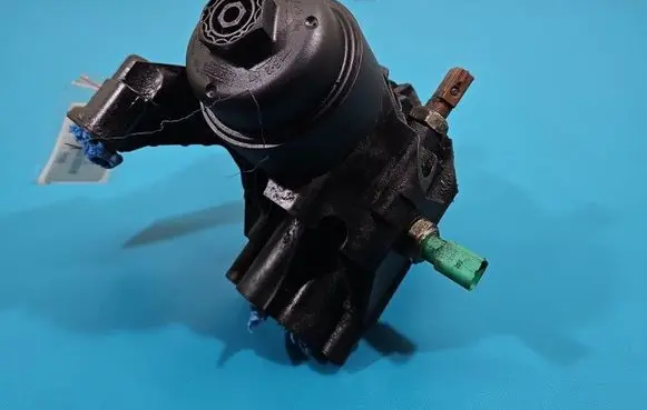 Skoda Octavia Mk3 (5E) Oil filter mounting bracket 03N117021 IMPRK1527906