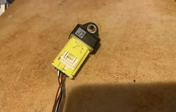Lexus UX Airbag deployment crash/impact sensor 8983128040
