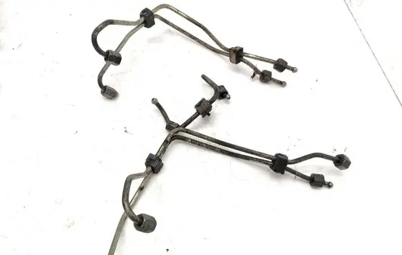 Citroen Berlingo Fuel injector supply line/pipe 