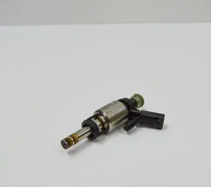 Audi A4 S4 B9 8W Fuel injector 06G906036R