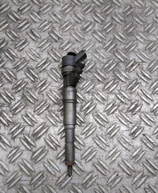 BMW 5 E39 Fuel injector