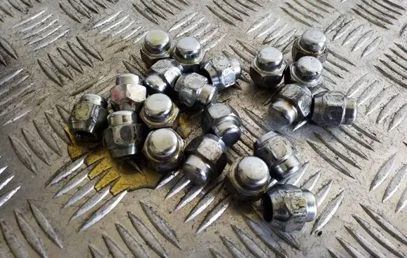 Mazda CX-7 Nuts/bolts 