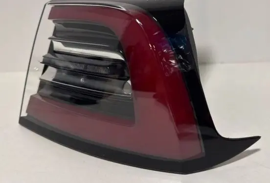 Tesla Model 3 Rear/tail lights 107740000g 1077400-00-g 1077400
