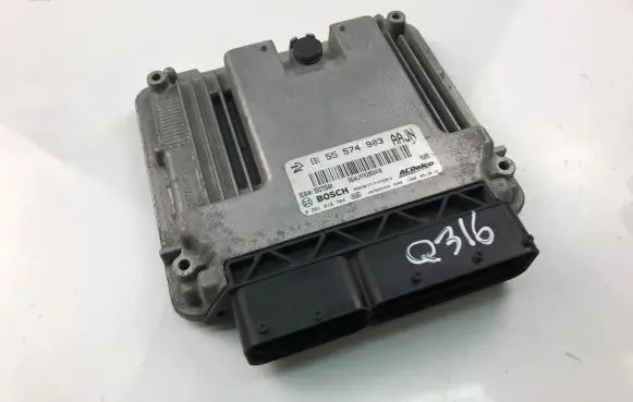 Opel Insignia A Engine control unit/module ECU 55574903 0281016704