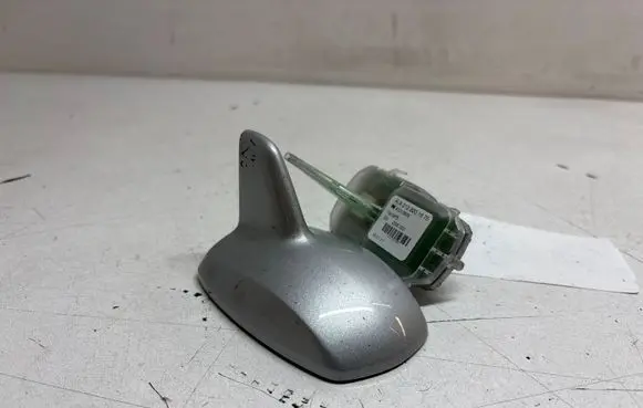 Mercedes-Benz ML W166 Aerial GPS antenna A2128201675