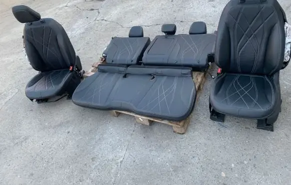 Seat set