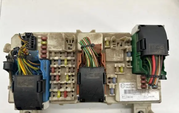 Ford Focus C-MAX Comfort/convenience module 14A073 070326 F0900G