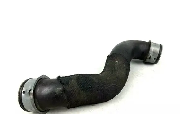 Mercedes-Benz CLS C218 X218 Engine coolant pipe/hose A2125018282