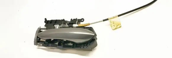Rear door exterior handle/bracket