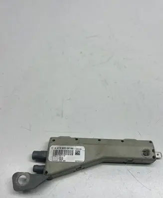Mercedes-Benz Vaneo W414 Aerial antenna amplifier A4148200089 12401601