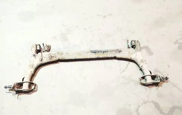 Volkswagen Golf III Rear subframe 
