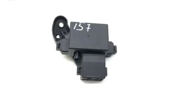 BMW X1 F48 F49 Coolant fan relay 61136801512 6801512