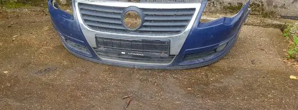 Volkswagen PASSAT B6 Front bumper 3C0807221