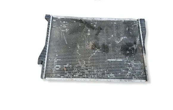 BMW 5 E39 Coolant radiator 