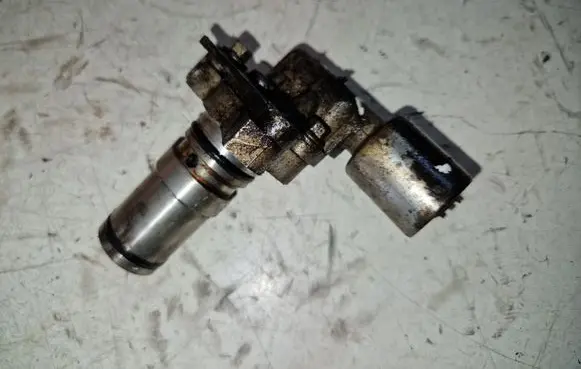 Mazda 6 Camshaft vanos timing valve K5T45598