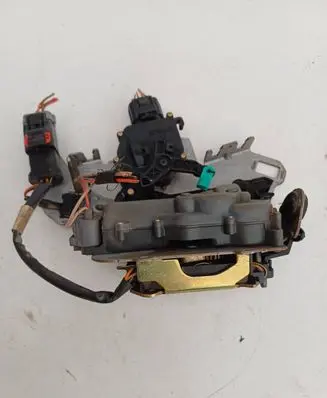 Chrysler Voyager Rear door lock B59234