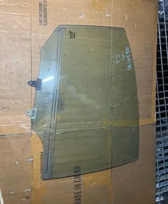 Nissan Primera Rear door window glass