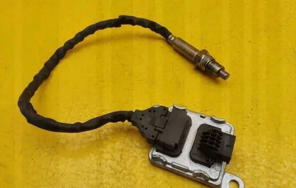 Mercedes-Benz E W213 Lambda probe sensor SNS1005 A3C0105750001 A0009058011