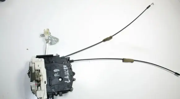 Mitsubishi Lancer Front door lock