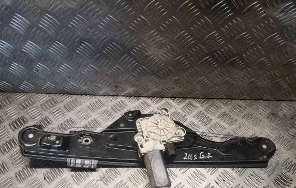 Mercedes-Benz E W211 Rear door window regulator with motor 2117300146 A2117300146