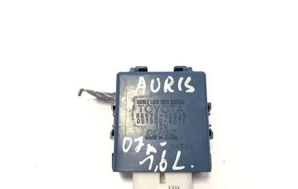 Toyota Auris 150 Door central lock control unit/module 8597012020 0515004070