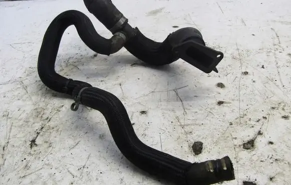 Jeep Cherokee Engine coolant pipe/hose 1111