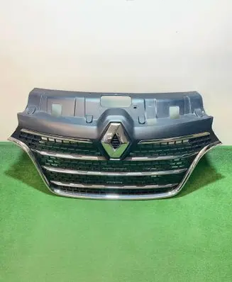 Renault Master III Front bumper upper radiator grill 623109004R