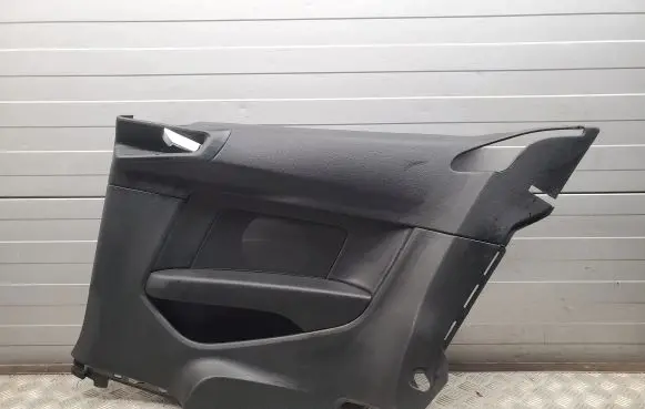 Audi A5 Coupe rear side trim panel 8W6867318 8W6868530