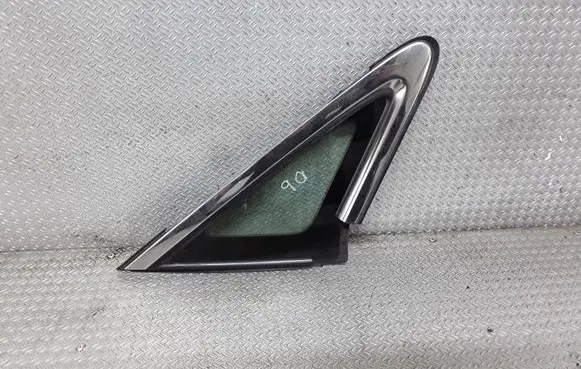 Mazda CX-7 Front triangle window/glass 