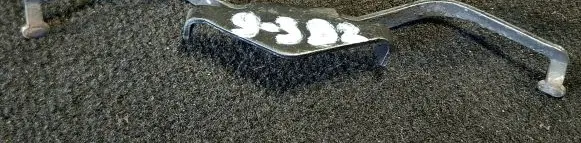 Saab 9-3 Ver1 Front brake pad spring 