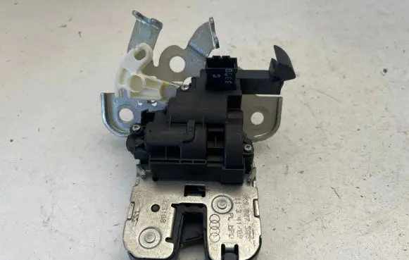 Audi A5 Sportback 8TA Tailgate/trunk/boot lock/catch/latch 8K9827505 341409