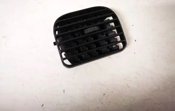 Volvo S40, V40 Dash center air vent grill