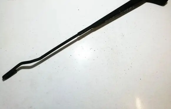 Front wiper blade arm