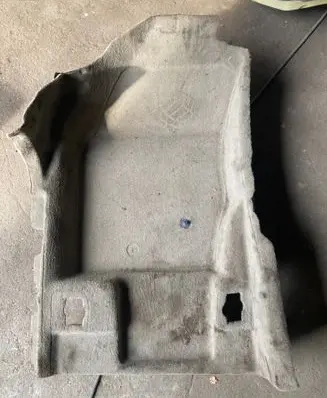 Volvo XC90 Front floor carpet liner 39860154 1613725