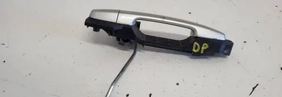 Toyota Corolla Verso E121 Front door exterior handle 242302