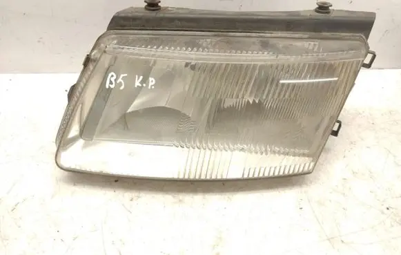 Volkswagen PASSAT B5 Headlight/headlamp 14742500