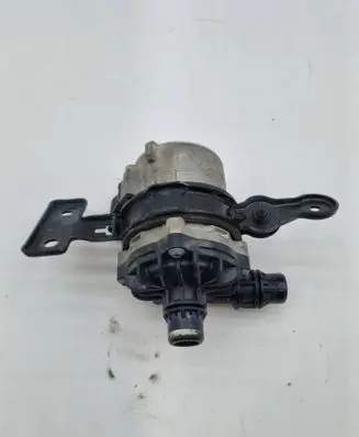 Chrysler Pacifica Electric auxiliary coolant/water pump 705856050 68237836AA