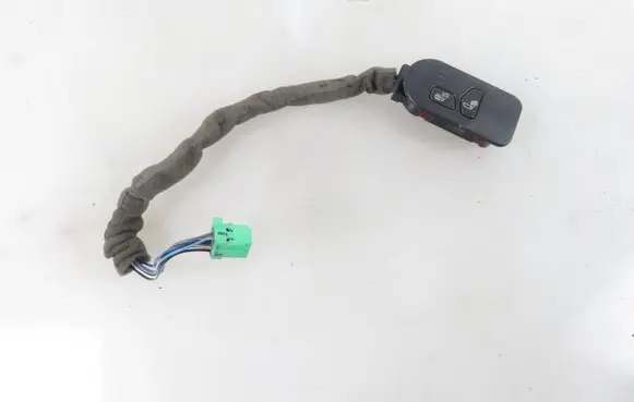 Hummer H2 Seat heating switch 15117124