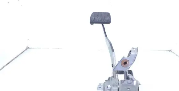 Toyota C-HR I Brake pedal