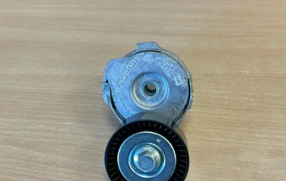 Ford Mustang VI Generator/alternator belt tensioner BR3E6B209HC 5111794 BR3Z6B209H