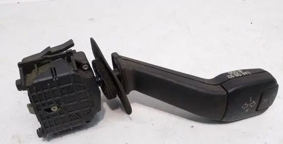 BMW 5 E39 Indicator stalk 8352172