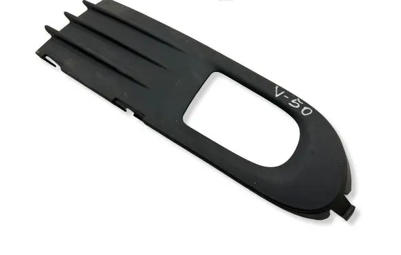 Volvo V50 Front fog light trim/grill 30655885