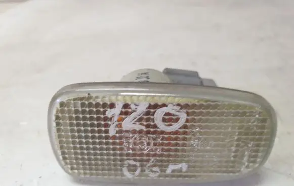 Toyota Land Cruiser (J120) Front fender indicator light A045053